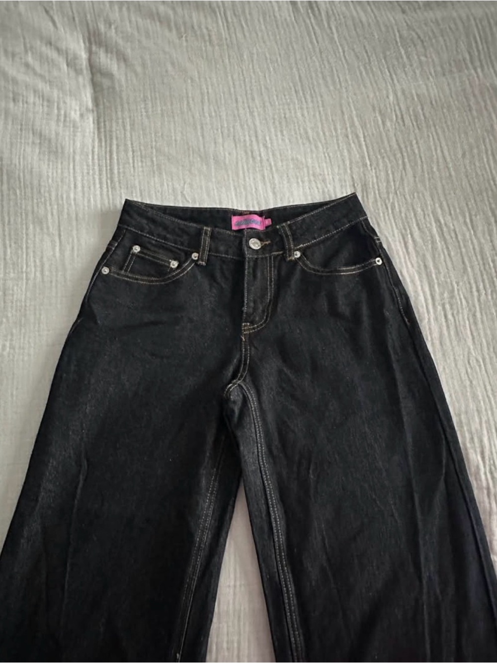 EDIKTED - petite raelynn lowrise baggy jeans